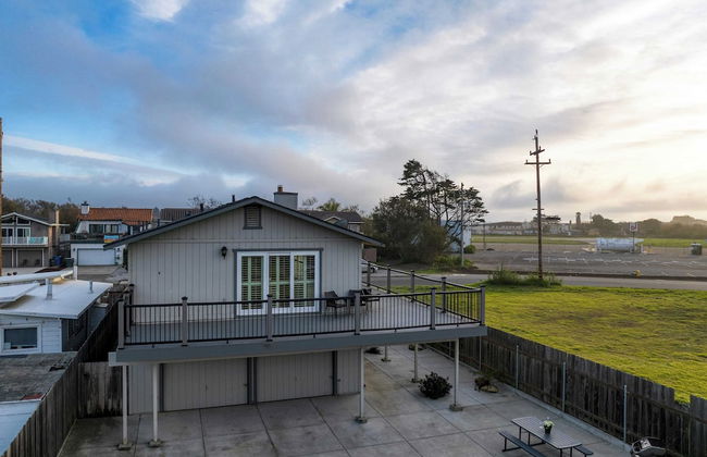 Mendel Manor by Avantstay Walk to Beach! Large Deck + Patio - Foto 44