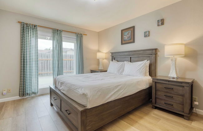 Mendel Manor by Avantstay Walk to Beach! Large Deck + Patio - Foto 3