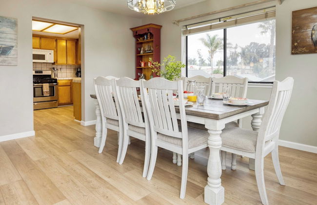 Mendel Manor by Avantstay Walk to Beach! Large Deck + Patio - Foto 38