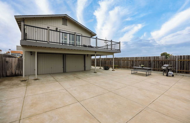 Mendel Manor by Avantstay Walk to Beach! Large Deck + Patio - Foto 40