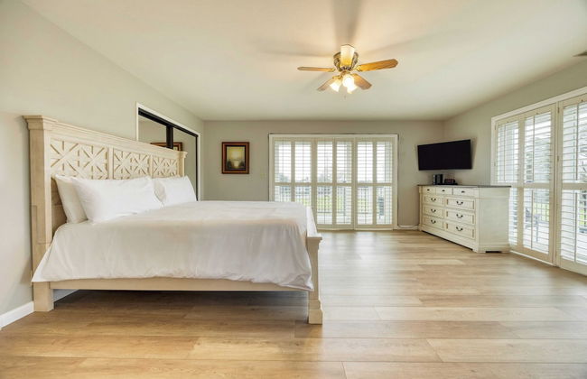Mendel Manor by Avantstay Walk to Beach! Large Deck + Patio - Foto 31