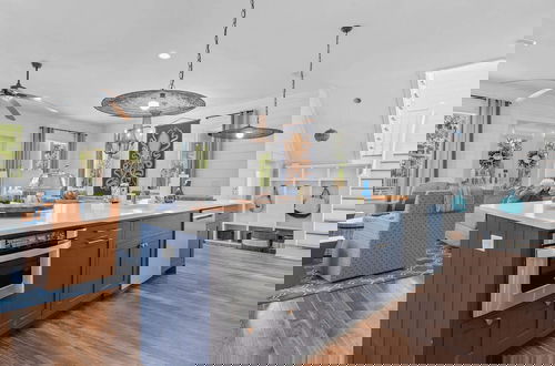 Foto 15 - Watercolor 75 by Avantstay Luxury Private Pool + Bonfires