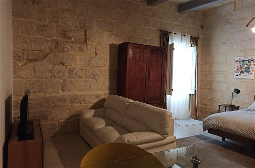 Photo 18 - Beautiful Studio Apartment in Qormi, Malta