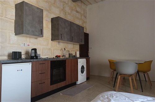 Photo 2 - Beautiful Studio Apartment in Qormi, Malta