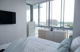 Foto 3 - Beautiful 1 Bedroom Gold Coast Retreat With Free Parking