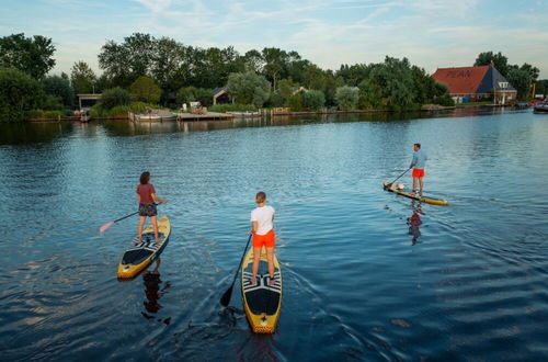 Photo 22 - Swarm - 3 Waterlodges Naast Elkaar in Friesland