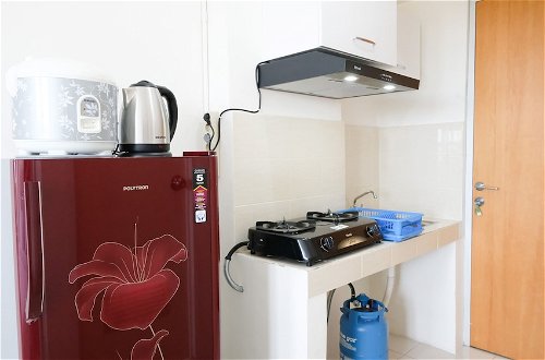 Photo 10 - Cozy Stay Studio At Puncak Permai Apartment