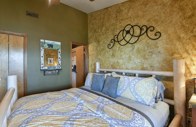 Westcreek Lodge @ Notch-vaulted Ceilings, 2 Pools, Private Lake, 1 Mile to Sdc! - Foto 16