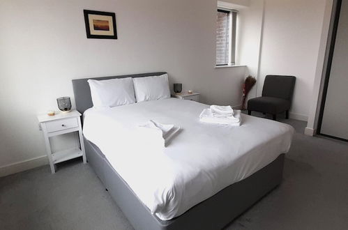 Foto 2 - Luxury 2 bed Apt 10 mins to City Centre