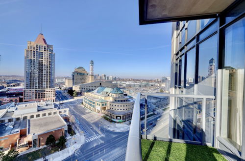 Photo 21 - Grand Royal Condos -Mississauga SQ One