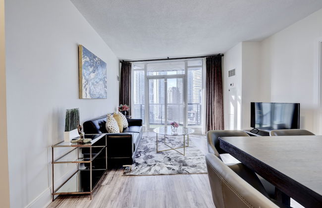 Grand Royal Condos -Mississauga SQ One - Foto 18