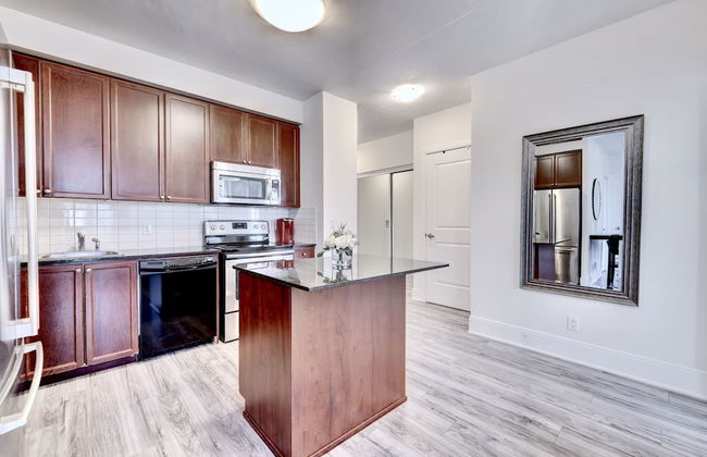 Grand Royal Condos -Mississauga SQ One - Foto 12