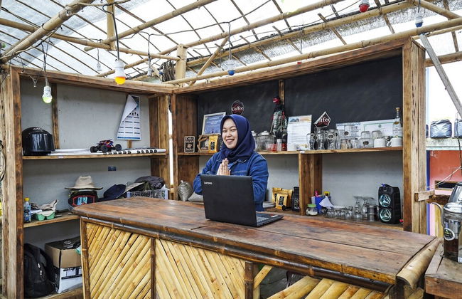 Hotel O Eco Tourism Desa Cipada Bukit Senyum Homestay Syariah - Foto 4