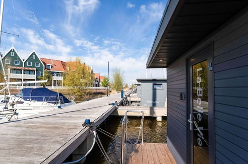 Photo 40 - Beautiful Houseboat in Marina of Volendam