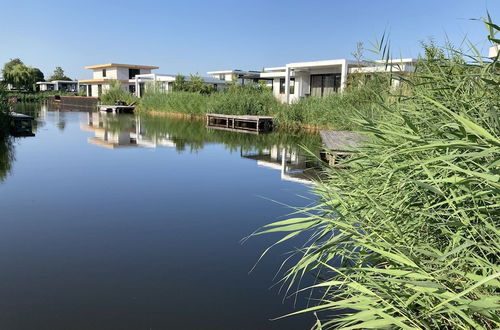 Photo 36 - Family Villa With Garden and Jetty