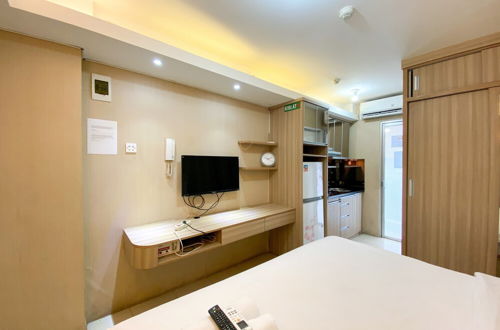 Photo 3 - Cozy And Comfy Studio At Bassura City Apartment