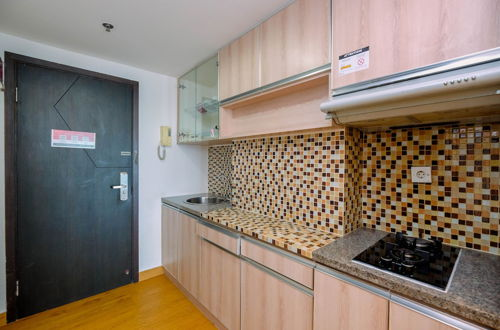 Photo 4 - Nice Living Studio At 8Th Floor Tamansari The Hive Apartment
