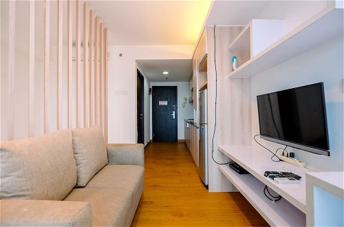 Photo 12 - Nice Living Studio At 8Th Floor Tamansari The Hive Apartment
