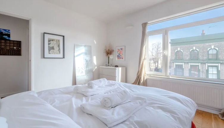 Foto 1 - Peaceful 2 Bedroom Flat With Roof Terrace - Hackney