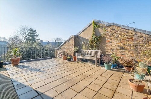 Photo 41 - Peaceful 2 Bedroom Flat With Roof Terrace - Hackney