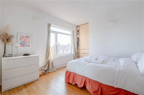 Photo 9 - Peaceful 2 Bedroom Flat With Roof Terrace - Hackney