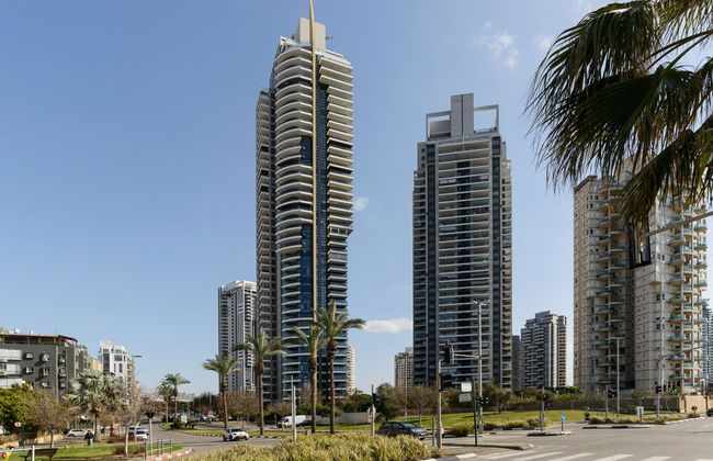 Bat Yam Luxury with Terrace & Sea View - Foto 1
