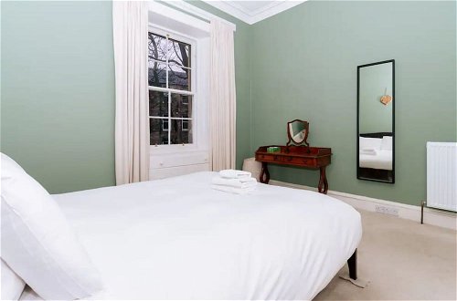 Foto 5 - Charming 2 Bedroom Flat in Stockbridge