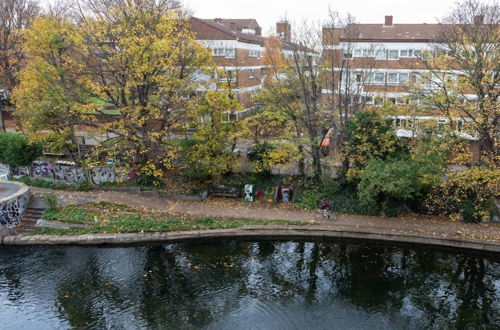 Photo 22 - Lovely 1 Bedroom Flat Overlooking Canal in Hackney