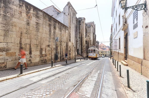 Photo 18 - Alfama Orange Loft by Homing