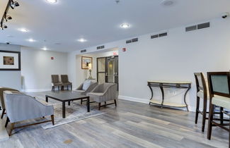 Photo 3 - Fantastic Business Condo at Ballston