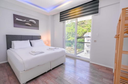 Photo 4 - Modern Flat Near Public Transportation in Kemer