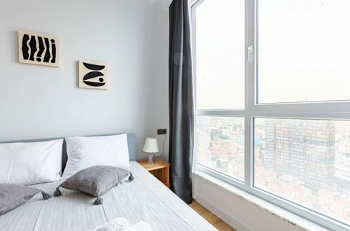 Photo 11 - Modern Flat With Fantastic City View in Kadikoy