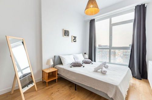 Photo 3 - Modern Flat With Fantastic City View in Kadikoy