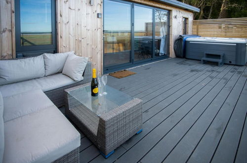 Photo 50 - The Langland Bay Lookout - 1 Bed Cabin - Landimore