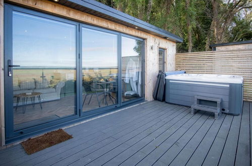 Photo 57 - The Langland Bay Lookout - 1 Bed Cabin - Landimore