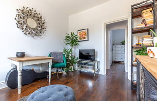 Photo 3 - Cheerful 1 Bedroom Flat in the Heart of North London