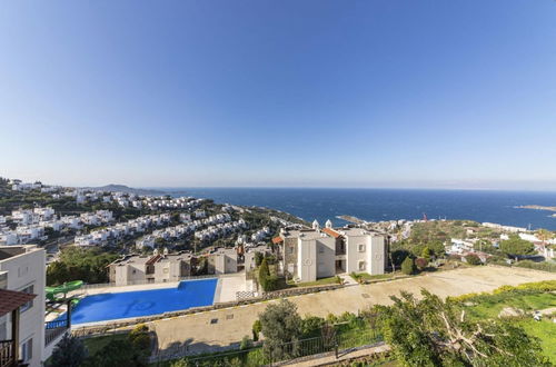 Photo 16 - Comfy Villa With Lovely View in Gundogan Bodrum