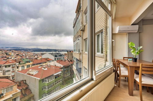 Foto 27 - Missafir Charming Flat With Bosphorus View