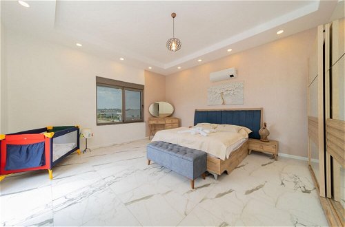 Foto 18 - Luxury Villa With Private Pool Close to Lara Beach