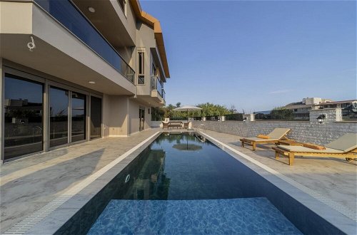 Foto 42 - Luxury Villa With Private Pool Close to Lara Beach