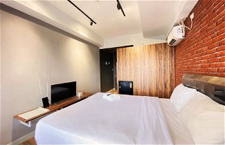 Photo 3 - Comfort Studio Room At Mekarwangi Square Cibaduyut Apartment