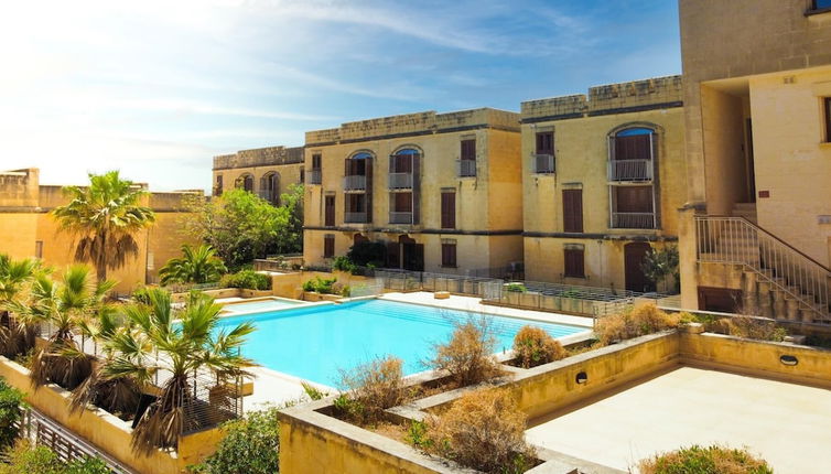 Photo 1 - Peaceful Home With hot tub and 2 Communal Pools