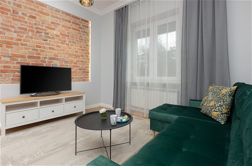 Photo 15 - Warsaw 2 Bedrooms Apartment by Renters