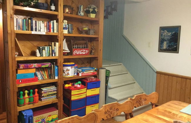 4 Bedroom Cottage On Manitoulin Island - Next to Sandy Beach! - Foto 14