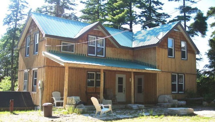 Photo 1 - 4 Bedroom Cottage On Manitoulin Island - Next to Sandy Beach