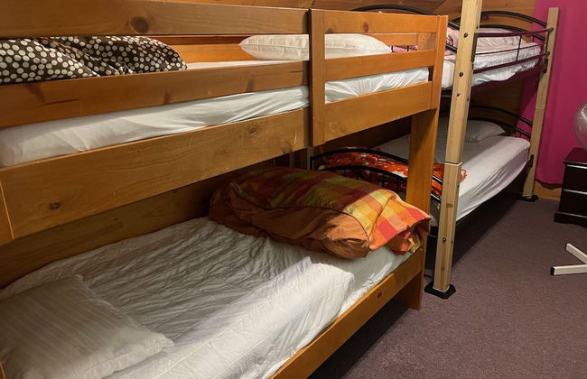 4 Bedroom Cottage On Manitoulin Island - Next to Sandy Beach! - Foto 5