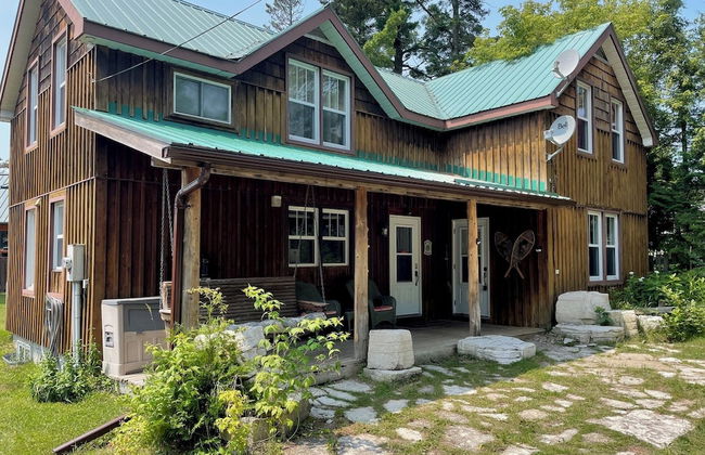 4 Bedroom Cottage On Manitoulin Island - Next to Sandy Beach! - Foto 21