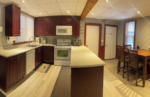 4 Bedroom Cottage On Manitoulin Island - Next to Sandy Beach! - Foto 20