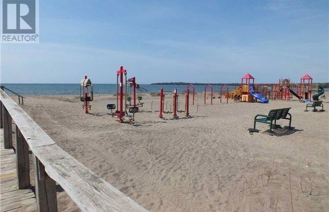 4 Bedroom Cottage On Manitoulin Island - Next to Sandy Beach! - Foto 30