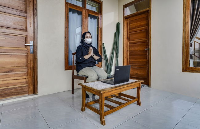 OYO Homes 91006 Eco Tourism Desa Cibodas Areng 5 Syariah - Foto 7